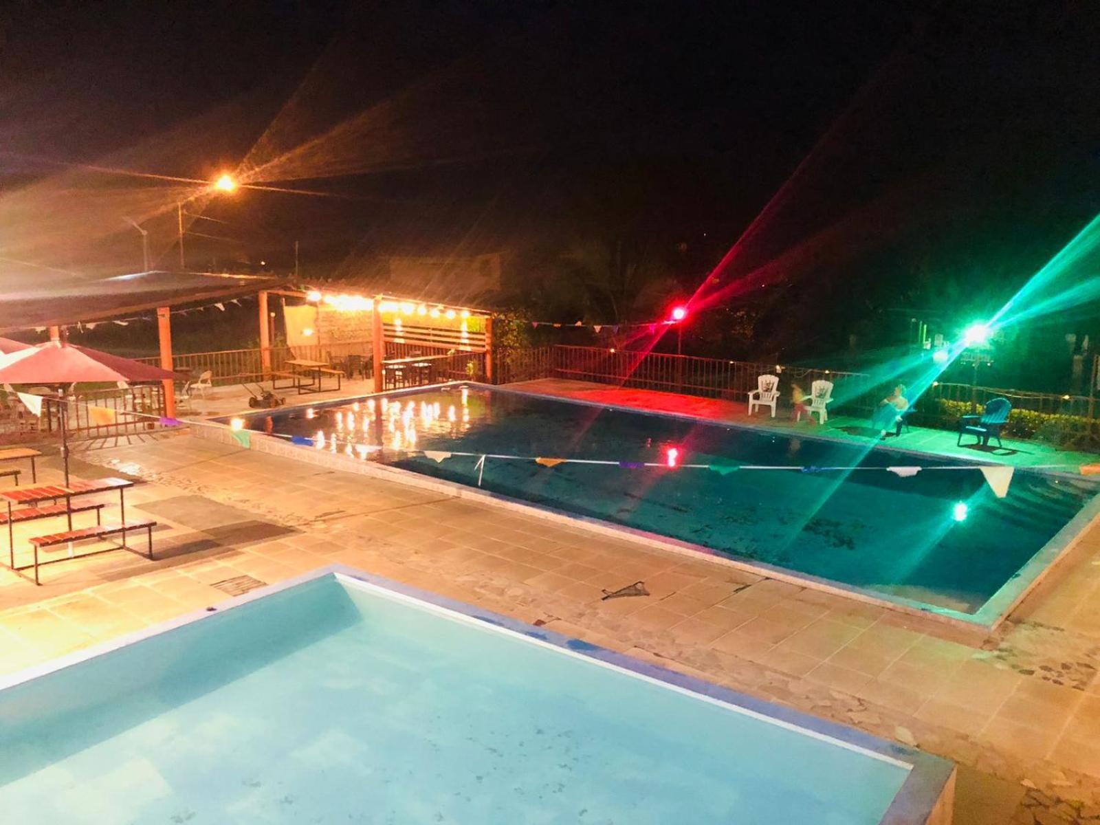 Isabella Hostel And Pool Alto Boquete Eksteriør billede